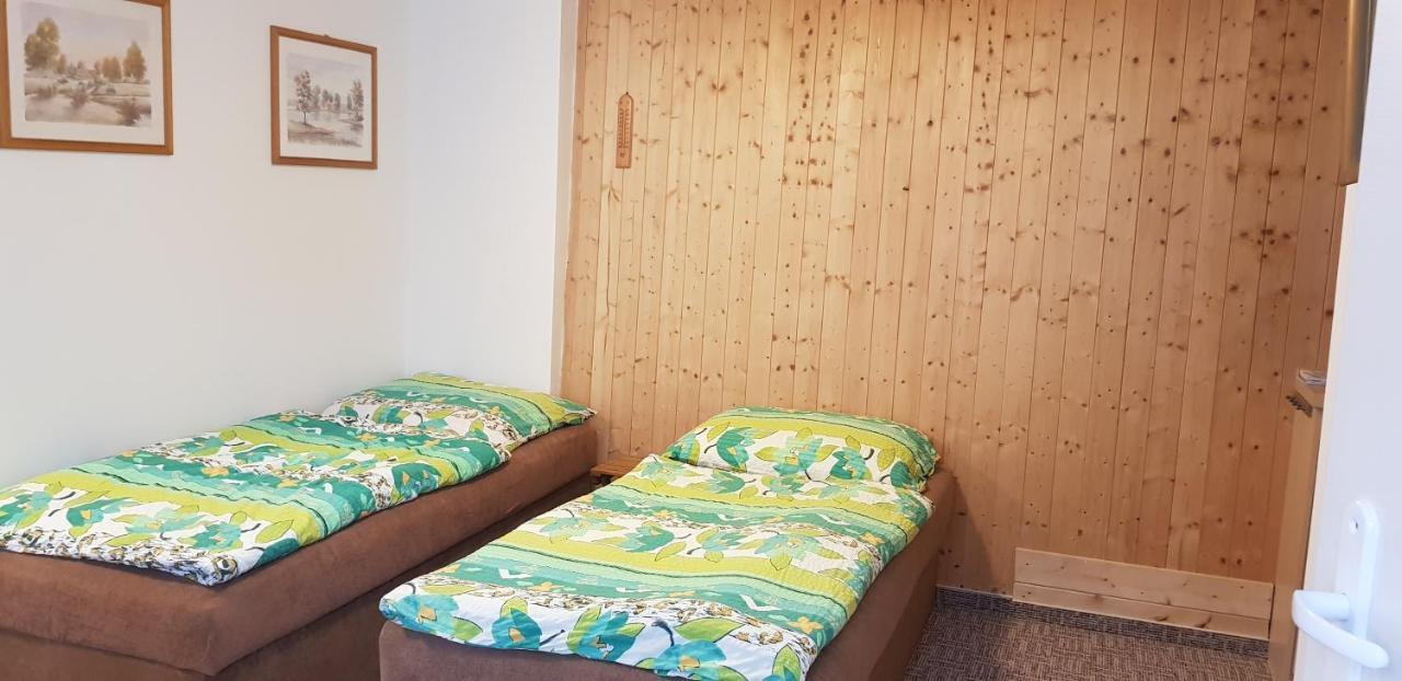 Apartman Koi Apartment Veltrusy Exterior photo